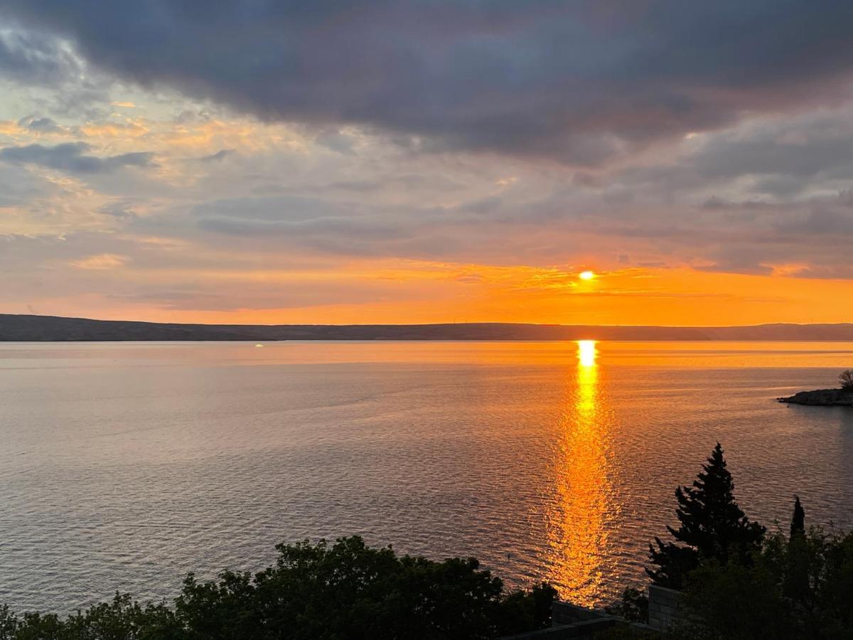 شقة Mamma Mii, Baric Draga Stunning View, 30M To The Sea المظهر الخارجي الصورة